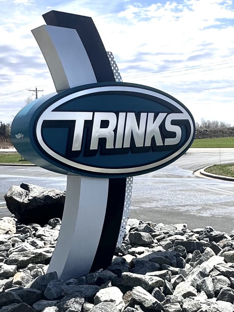Trinks_Inc_Sign_Outside